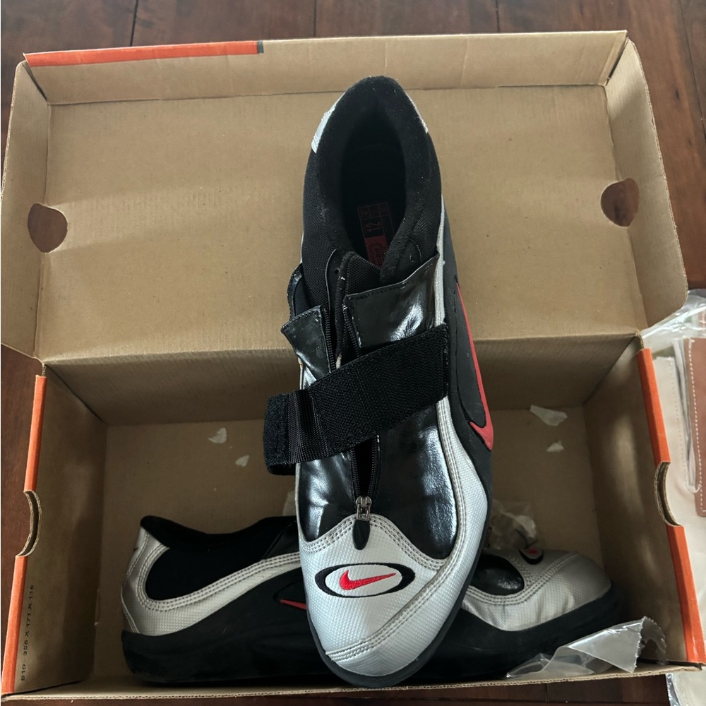 Nike Zoom Rotational Shoes with Red and Black Accents size 12 Men